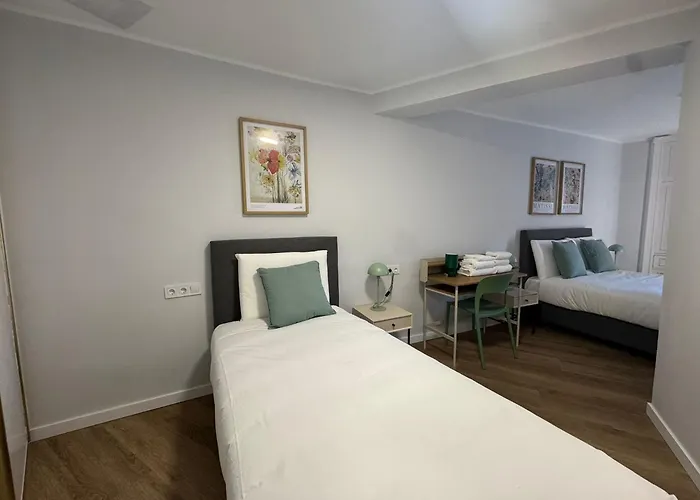 Hostal Guzman El Bueno By Gaiarooms